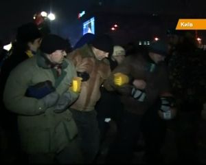 21 ніч: Майдан готує власний “Беркут” і обростає своїми легендами