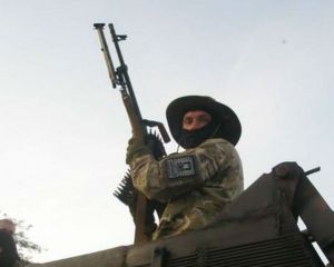 “Азов” знищив трьох бойовиків у Широкиному “Азов” знищив трьох бойовиків у Широкиному