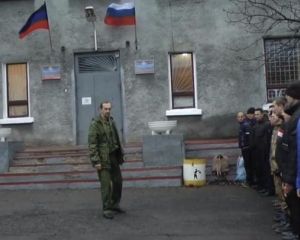 Боевики проводят «мобилизацию» (фото) Боевики проводят «мобилизацию» (фото)
