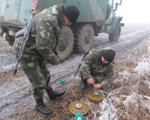 На передовій вибухнуло авто зі смертником – ЗМІ На передовій вибухнуло авто зі смертником – ЗМІ