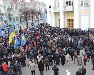 Гройсман відправляє у Вінницю депутатський десант Гройсман відправляє у Вінницю депутатський десант