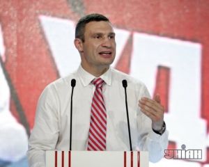 Кличко взяв у свою команду радників Попова Кличко взяв у свою команду радників Попова