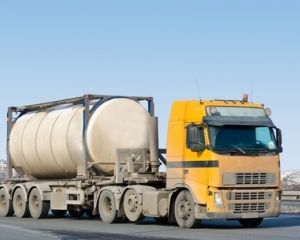 Великі АЗС мають намір закрити заправки на Донбасі. Сепаратисти відбирають бензовози Великі АЗС мають намір закрити заправки на Донбасі. Сепаратисти відбирають бензовози