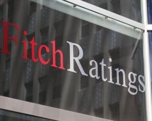 Fitch знизило рейтинг України: Ризик втрати довіри до гривні зростає Fitch знизило рейтинг України: Ризик втрати довіри до гривні зростає