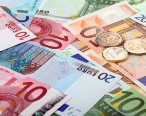Євро на міжбанку подорожчав до 11 грн