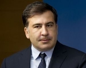 Розлючений Саакашвілі поряд з розгубленими СБУшниками (ФОТО, ВІДЕО) Розлючений Саакашвілі поряд з розгубленими СБУшниками (ФОТО, ВІДЕО)