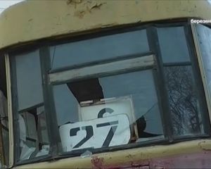 Вбивчі трамваї Харкова: зношені колії, вагони сходять з рейок (ВІДЕО) Вбивчі трамваї Харкова: зношені колії, вагони сходять з рейок (ВІДЕО)