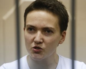 До Савченко виїжджають лікарі – наказ Порошенка (ВІДЕО) До Савченко виїжджають лікарі – наказ Порошенка (ВІДЕО)