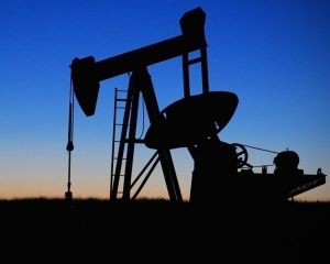Росія і Саудівська Аравія домовилися – нафта дорожчає (ВІДЕО) Росія і Саудівська Аравія домовилися – нафта дорожчає (ВІДЕО)