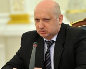 Россия развернула гибридную войну против Евросоюза – Турчинов Россия развернула гибридную войну против Евросоюза – Турчинов