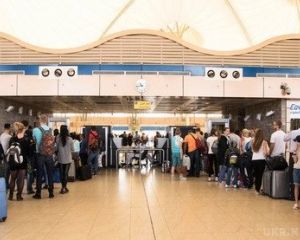 У Єгипті 4 тис. туристів з України, у разі небезпеки всіх евакуюють – Клімкін (ВІДЕО) У Єгипті 4 тис. туристів з України, у разі небезпеки всіх евакуюють – Клімкін (ВІДЕО)