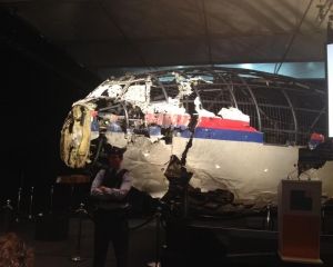 Висновки комісії: Boeing збив Бук, а пасажири нічого не зрозуміли (ФОТО,ВІДЕО) Висновки комісії: Boeing збив Бук, а пасажири нічого не зрозуміли (ФОТО,ВІДЕО)