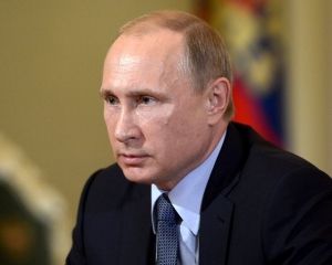 Путін першим прилетів у Париж Путін першим прилетів у Париж