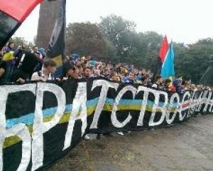 Російські ультрас провчать білорусів за підтримку України Російські ультрас провчать білорусів за підтримку України