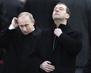 Путин и Медведев чаепитием нарвались на шутки в сети (ФОТО) Путин и Медведев чаепитием нарвались на шутки в сети (ФОТО)