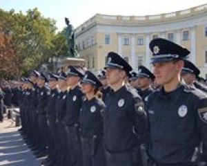 Первое дежурство в Одессе: коп-великан задержал двоих грабителей