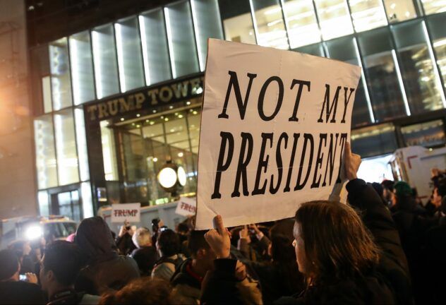 Протесты против Трампа могут спровоцировать перевыборы — политолог