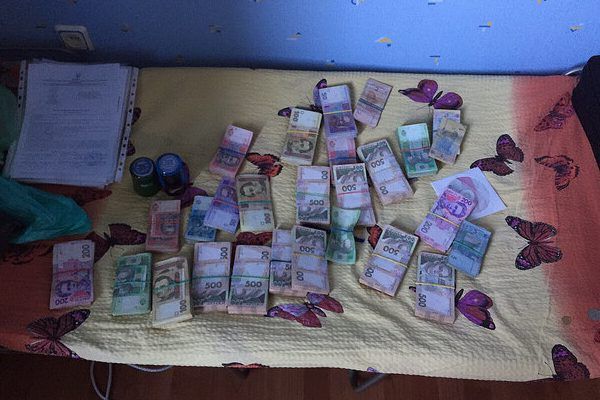 СБУ викрила нелегальний конвертцентр