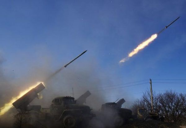 Бойовики “накрили” військових Градами: багато поранених Война на Донбассе: боевики "накрыли" военных Градами