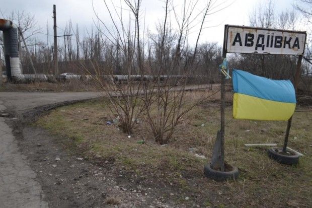 В Авдіївці снаряд влучив у квартиру з матір’ю і п’ятьма дітьми