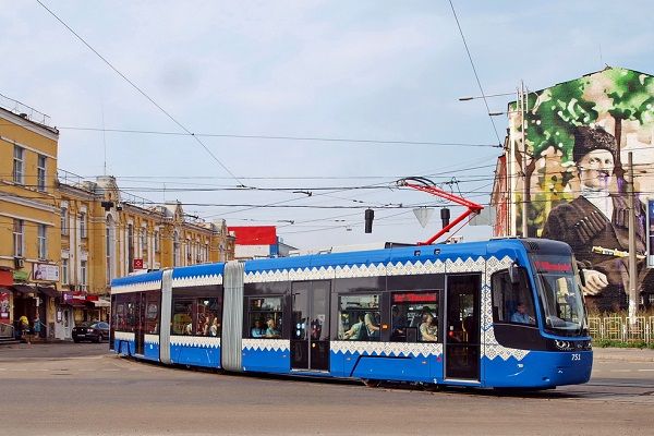 У Києві зійшов з рейок швидкісний трамвай У Києві зійшов з рейок швидкісний трамвай
