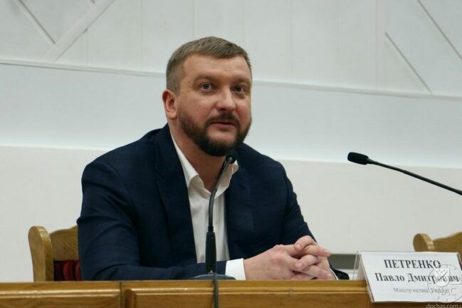 Україна готова до візового режиму з Росією – Петренко
