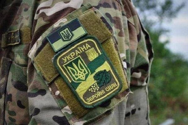 У Попасній застрелено жінку і поранено чоловіка. Звинувачують бійців АТО У Попасній застрелено жінку і поранено чоловіка. Звинувачують бійців АТО