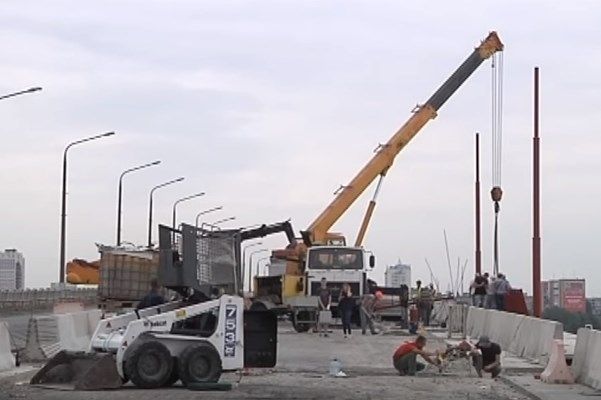 Коли відремонтують міст у Дніпрі
