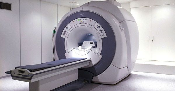 Засосало в томограф. В Индии аппарат МРТ убил мужчину Засосало в томограф. В Индии аппарат МРТ убил мужчину