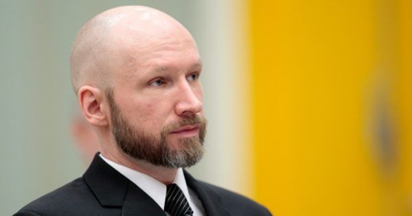 Брейвік вперше заявив про розкаяння Брейвік вперше заявив про розкаяння