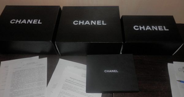 Контрабанда від Chanel: з Донбасу везли сумок і кольє на півмільйона Контрабанда від Chanel: з Донбасу везли сумок і кольє на півмільйона