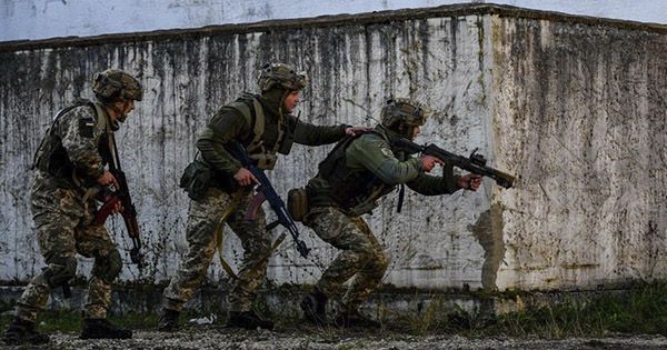 Подразделения ООС привели в полную боевую готовность Підрозділи ООС привели в повну бойову готовність