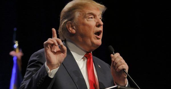 Трамп назвав американські ЗМІ “ворогами народу” Трамп назвав американські ЗМІ “ворогами народу”