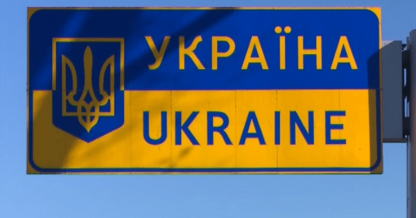 Ні поїсти, ні в туалет сходити: ситуація на українських кордонах