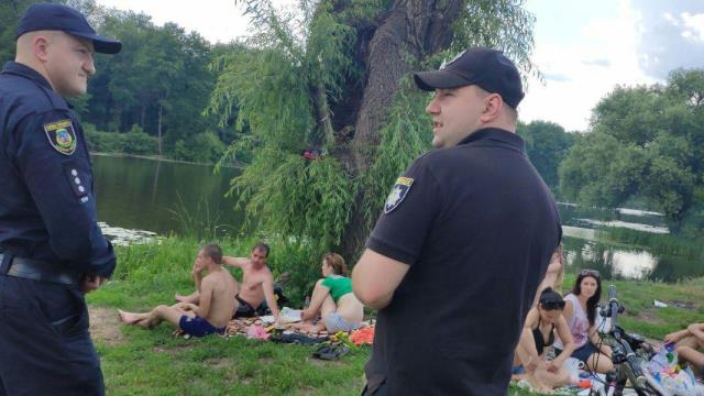 Витік хімікатів у Рось: поліція патрулює водойми