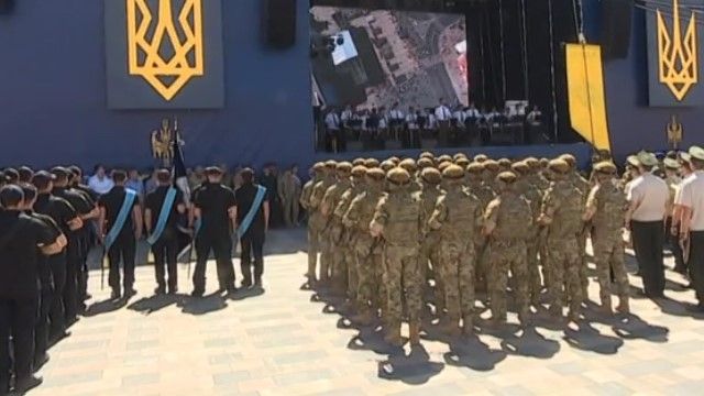 Маріуполь парад