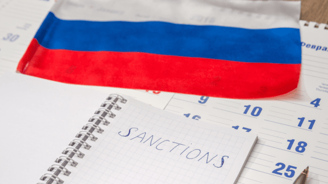 ЕС продлил экономические санкции против России ЄС продовжив санкції проти Росії