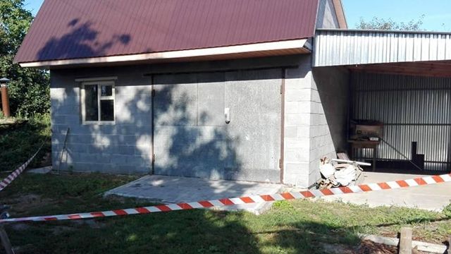 На Киевщине мужчина хотел взорвать родственников пакетом из-под сока На Киевщине мужчина хотел взорвать родственников пакетом из-под сока