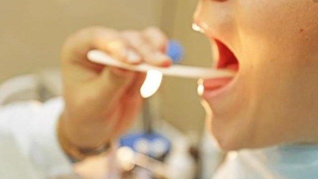 Дифтерія дісталася Києва: захворів школяр