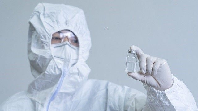 Нині триває перша світова біологічна війна – Данілов