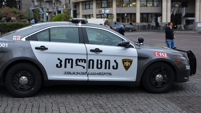Захоплення заручників у Зугдіді – злочинцеві вдалося втекти