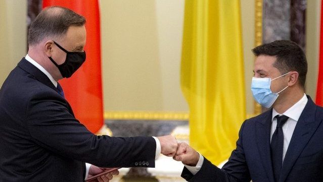 Зеленский встретится с Анджеем Дудой в Польше Польща - День незалежності