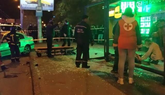 Полиция назвала причину въезда автомобиля в остановку в Одессе ДТП в Одесі — подробиці ДТП на вулиці Небесної сотні