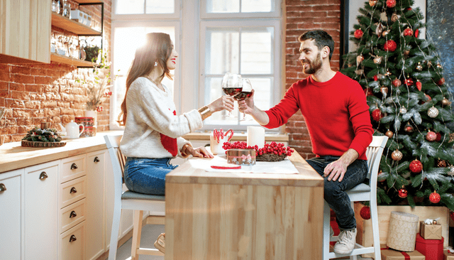 Во Львове, в поезде или под елкой: топ идей, как отметить Новый год на карантине Фото 4 Як відсвяткувати Новий рік 2021 на карантині — найкращі ідеї Фото 4