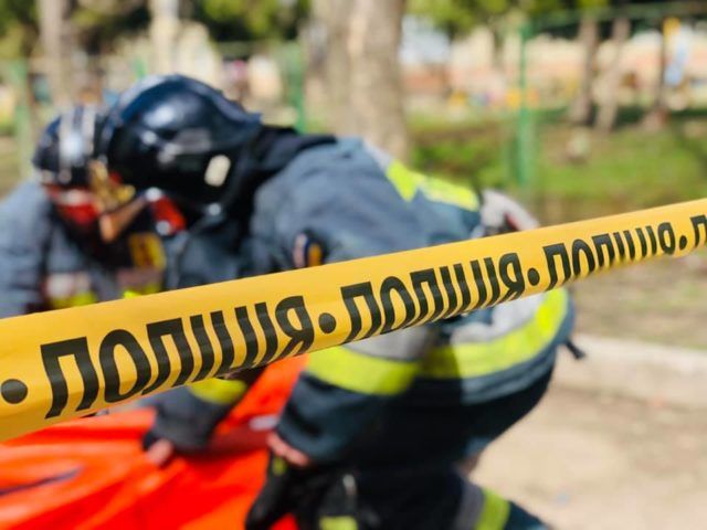 Напала с ножом на собственного сына: покушение в Ровенской области