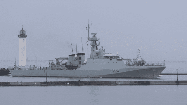 патрульный корабель OPV Trent