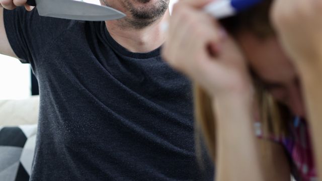 Застал жену в постели с бывшим: в Хмельницкой области мужчину осудили за убийство друга Застал жену в постели с бывшим: в Хмельницкой области мужчину осудили за убийство друга