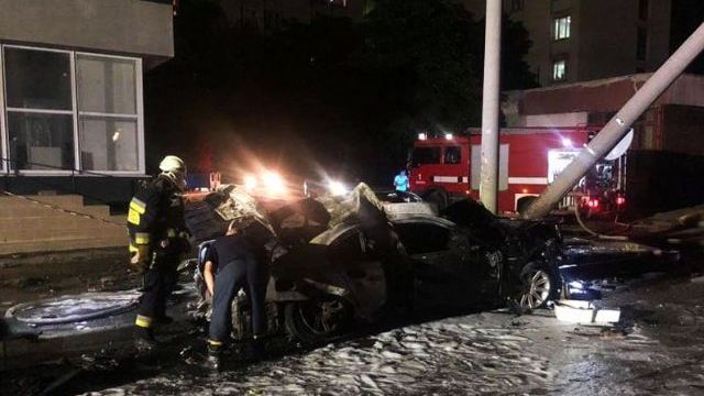 Зіткнулися два авто: у Дніпрі у ДТП постраждало шестеро людей та загинула жінка ДТП у Дніпрі – подробиці ДТП події 3 липня в Дніпрі