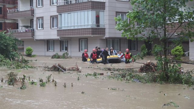 Повінь у Туреччині: на Чорноморському узбережжі затопило північно-східні провінції повінь туреччина