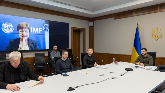 Зеленский обсудил с директором МВФ экономическую помощь Украине Зеленский обсудил с директором МВФ экономическую помощь Украине